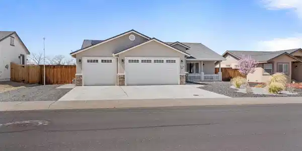 1129 Dixie Lane