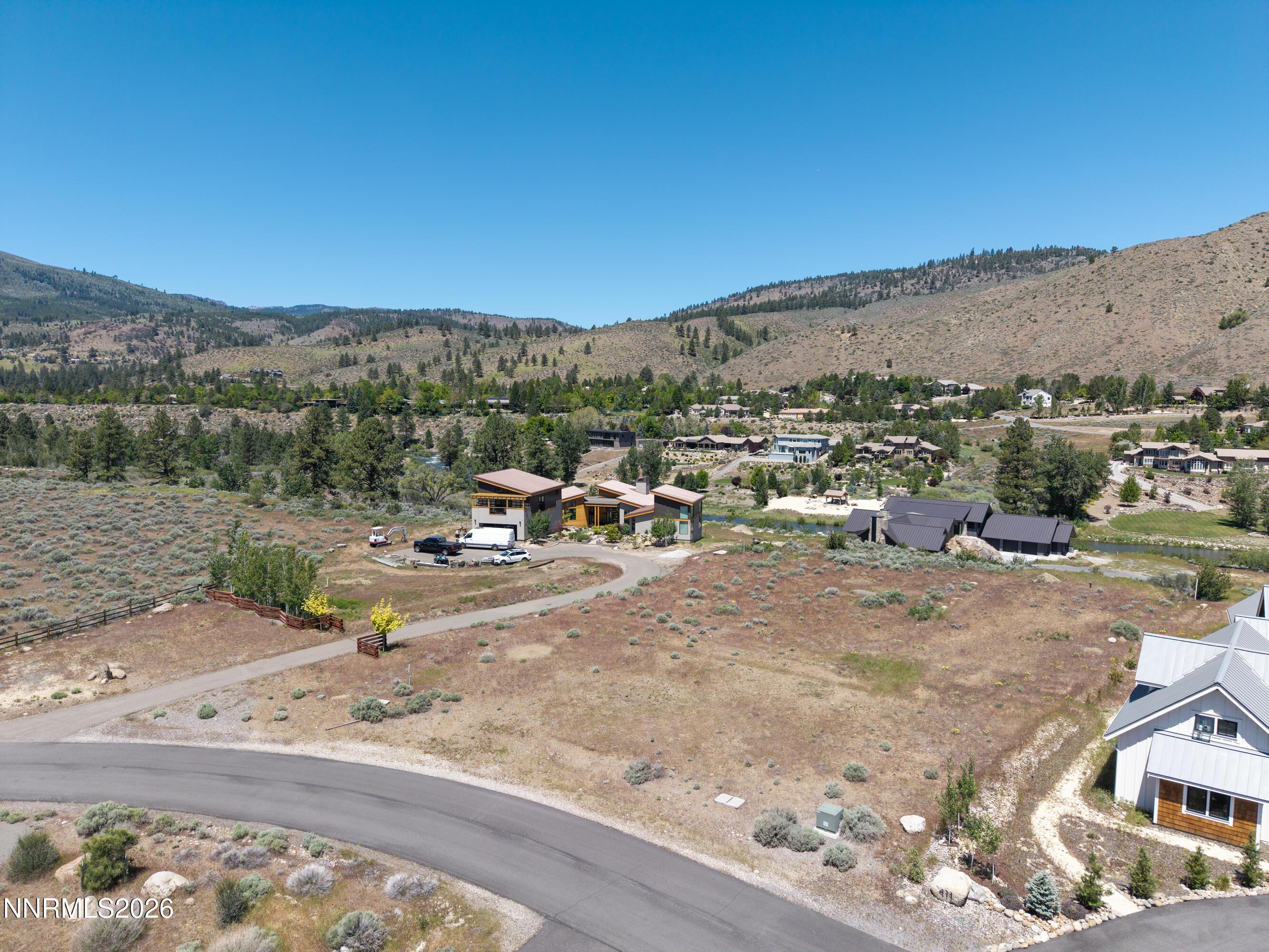 Image 3: RiverPines421-001