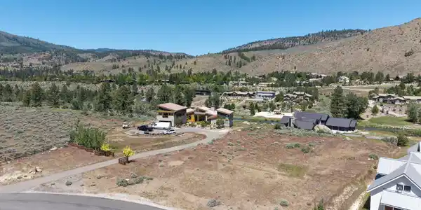 Image 3: RiverPines421-001