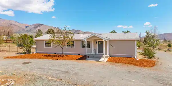 3867 Sapphire Road