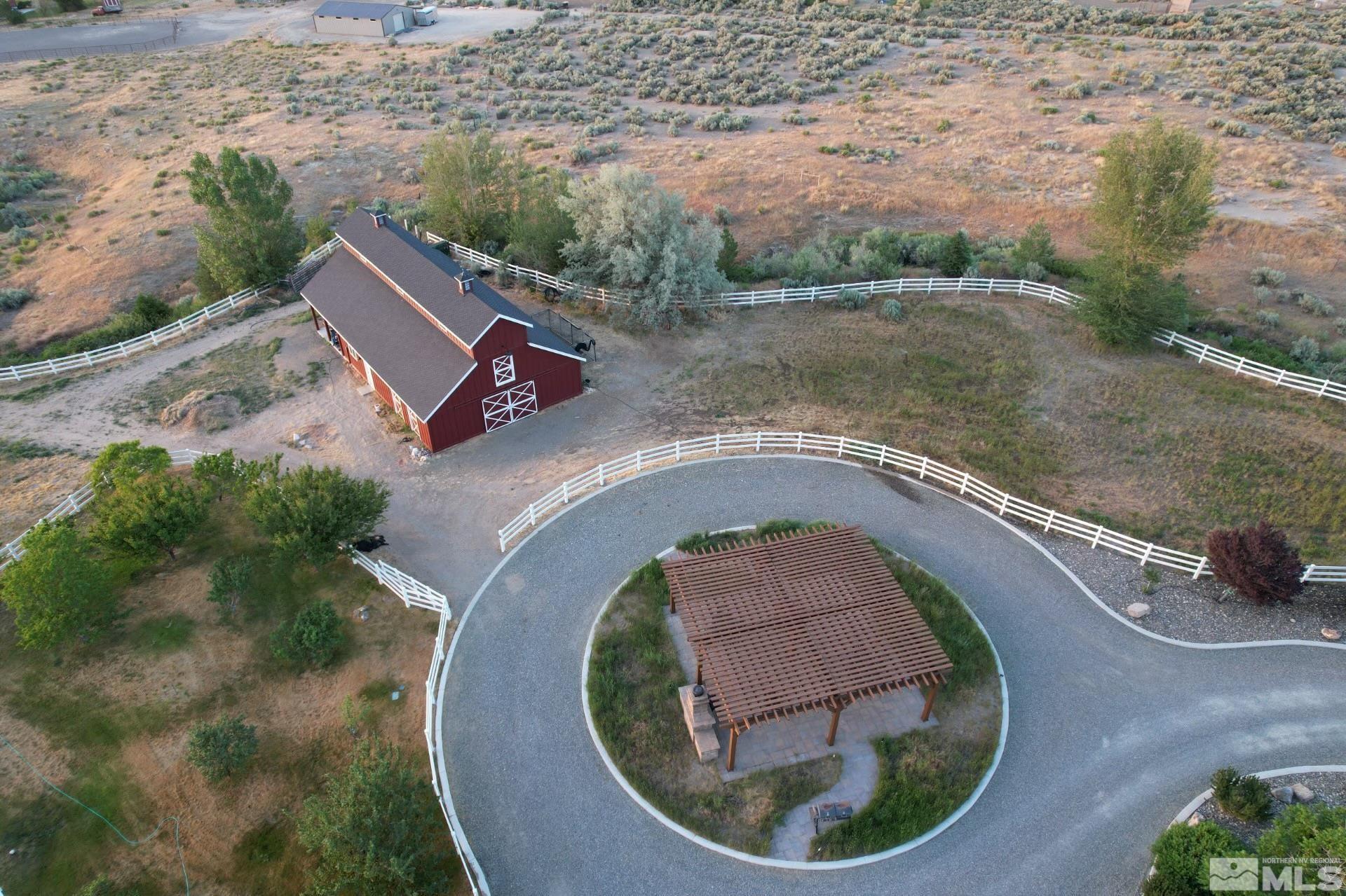 Image 2: Photo 2