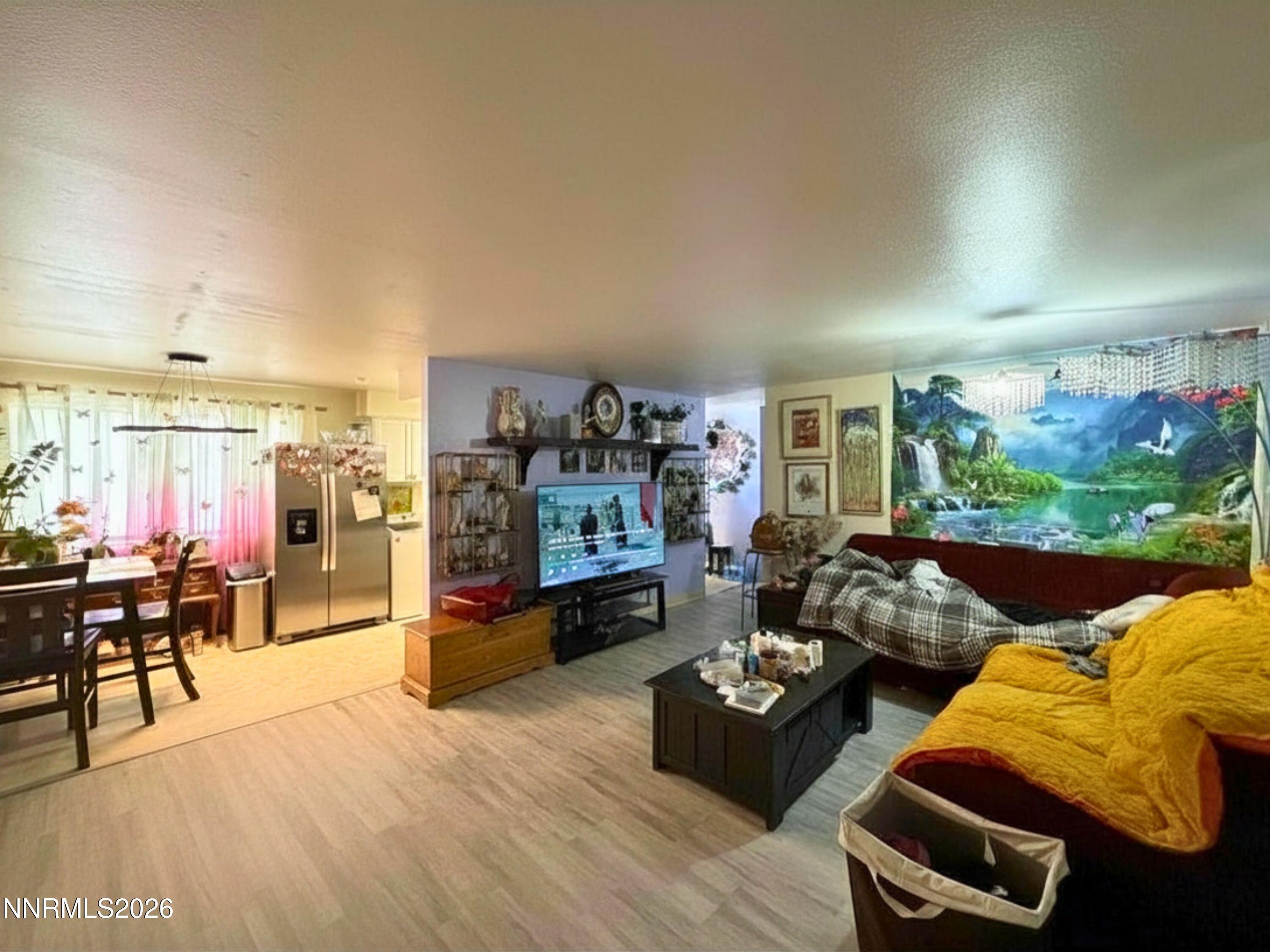 Image 3: living room