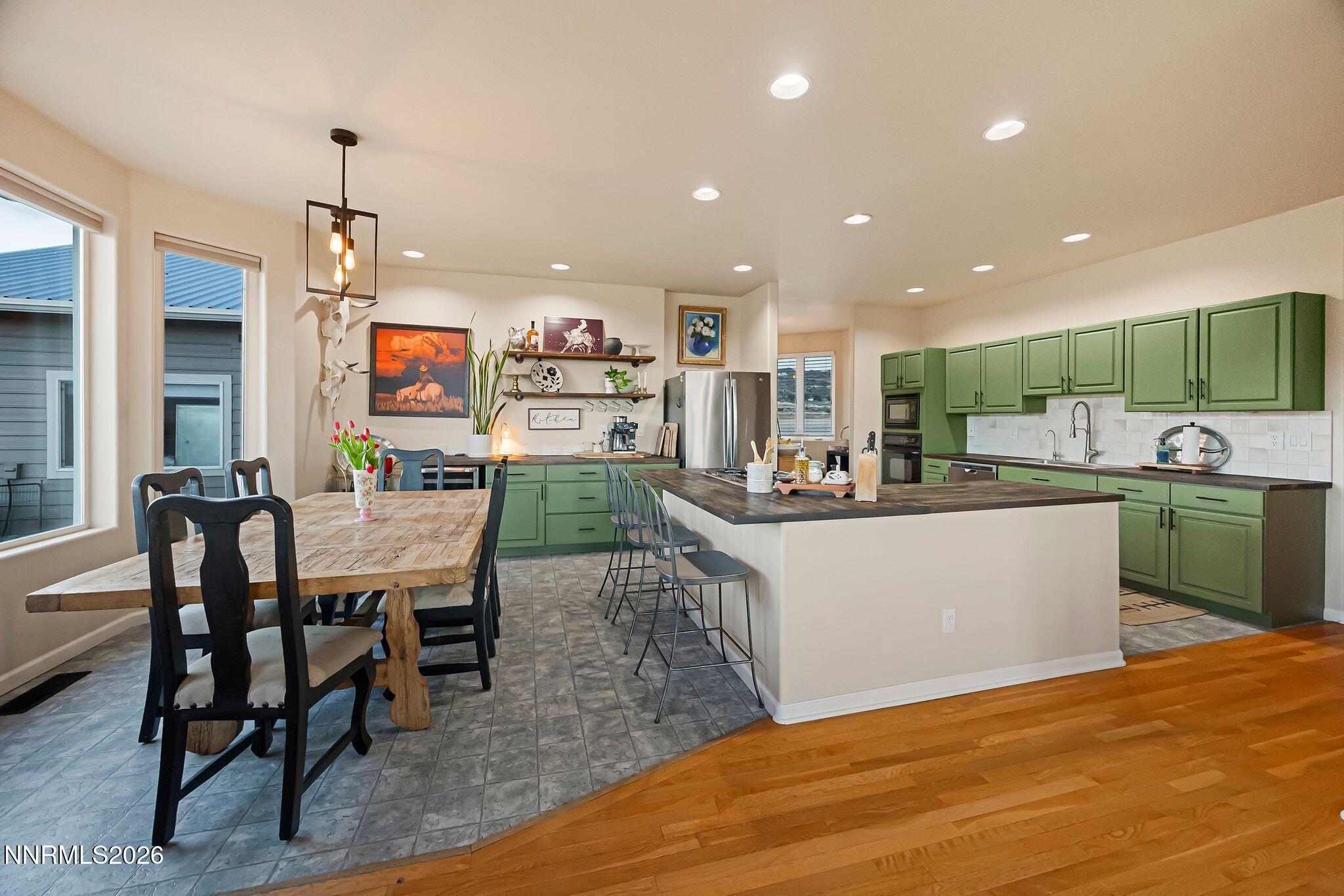Image 4: 12_HillPropertyMedia Team - 3900 Amy Rd,
