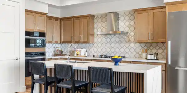 Image 4: Kitchen