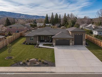 4045 Lakeside Drive