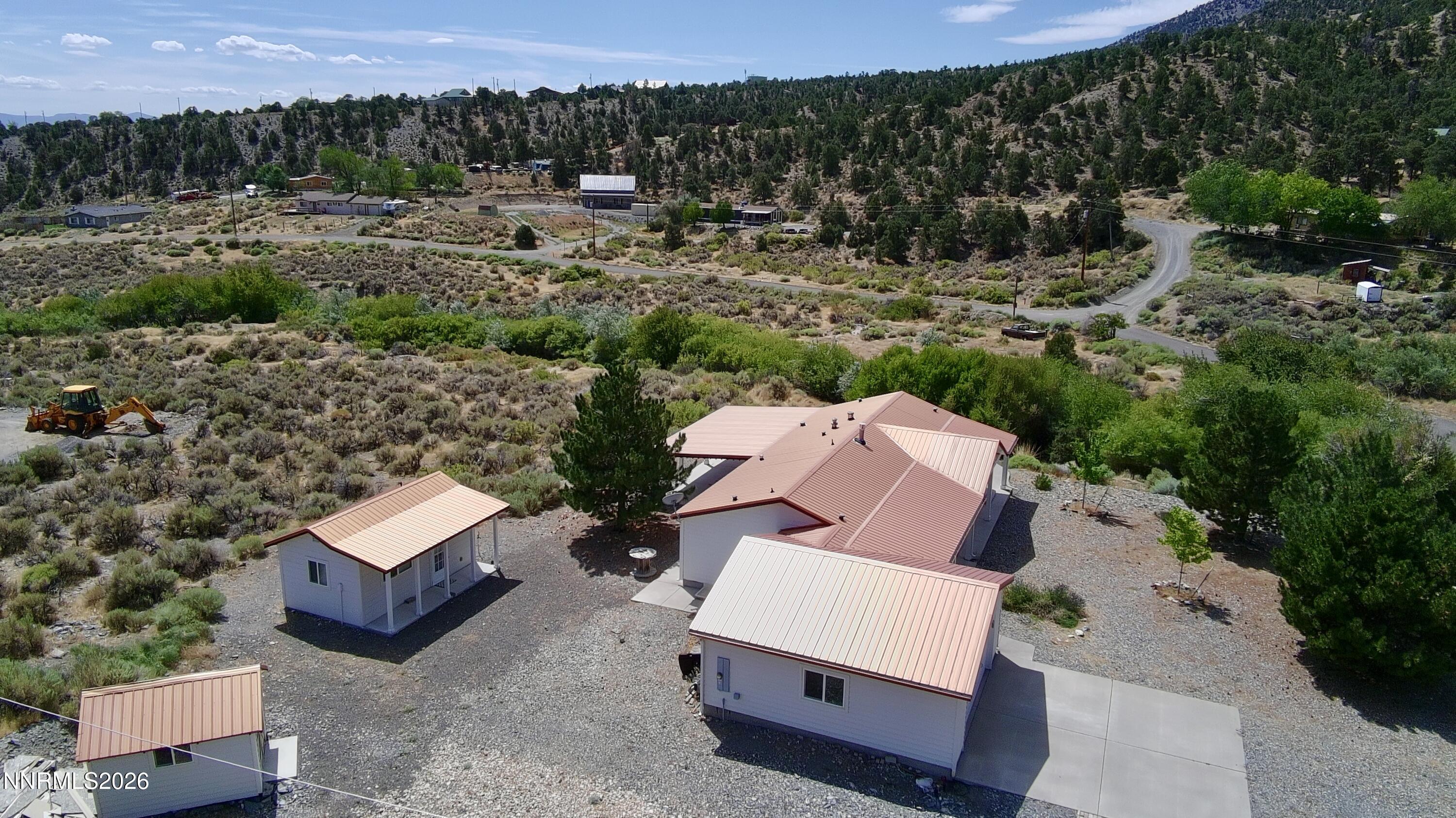 Image 3: 4463172_100DRONE_SING0054