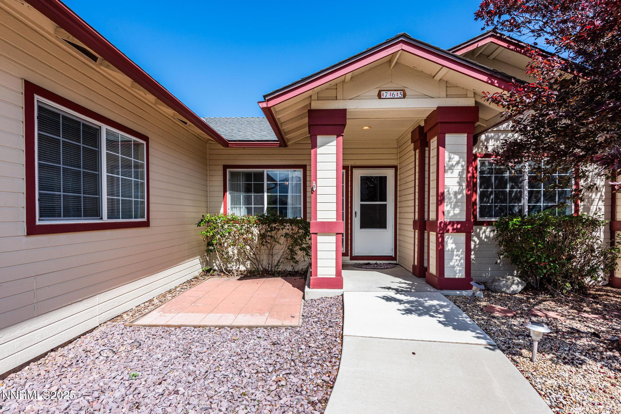 Image 3: 765 Sunnyside Ct-5