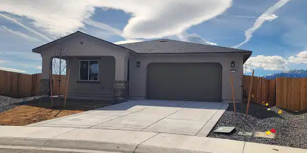 711 Daylily Lane