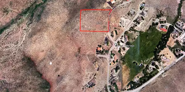 Image 2: boundary