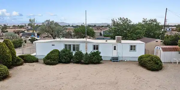 Image 3: 34-web-or-mls-DJI_0610
