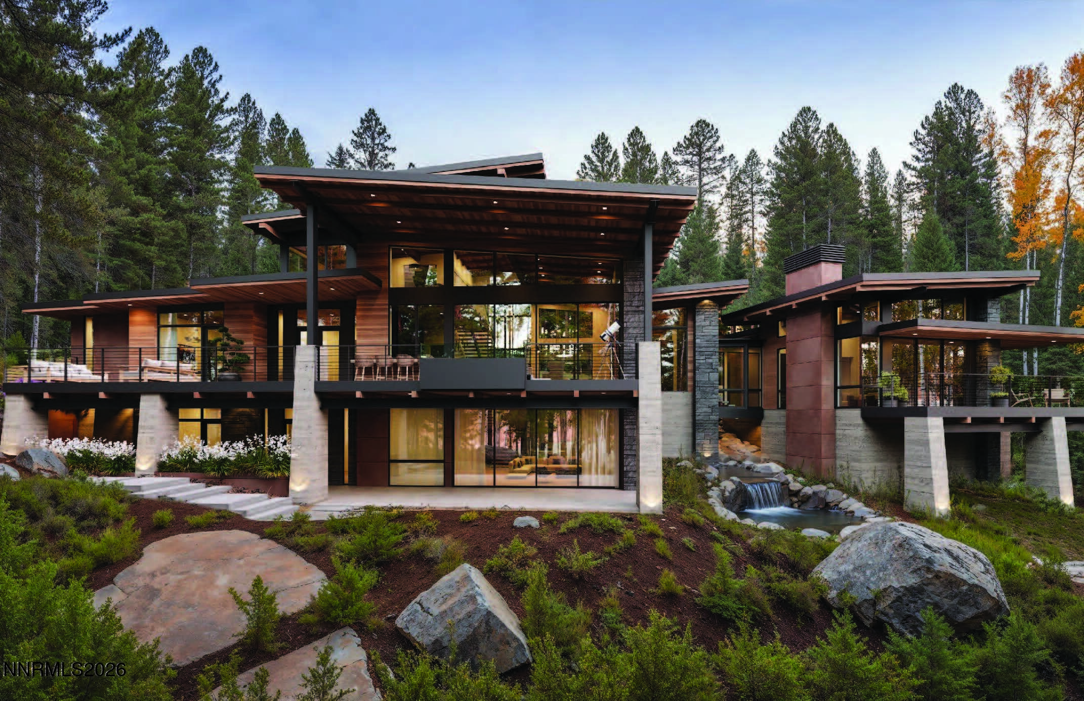 Image 3: Exciting Architecture