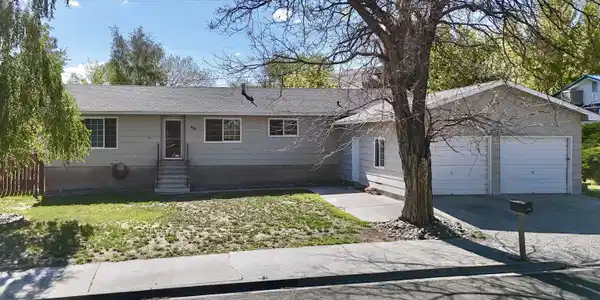 435 Ida Avenue