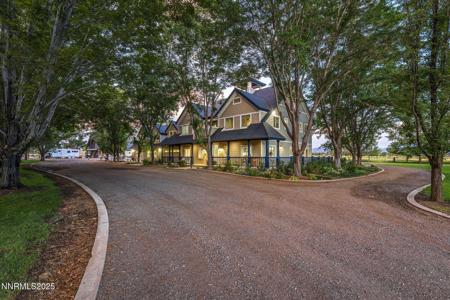 1141 Waterloo Lane