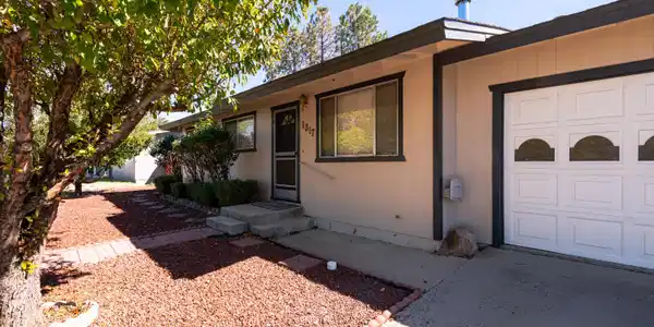 Image 4: 1317 Toiyabe Ave-4