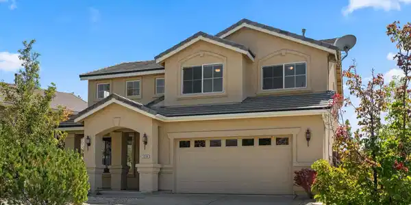 Image 3: 7230-Heritage-Oaks-4