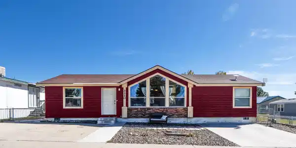 3320 Moon Lane