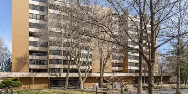 1200 Riverside Drive