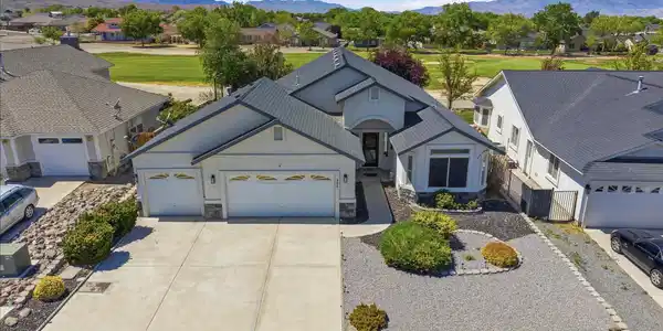 590 Wedge Lane
