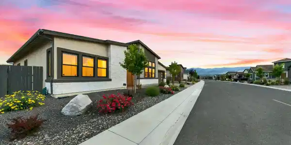 Image 3: 3