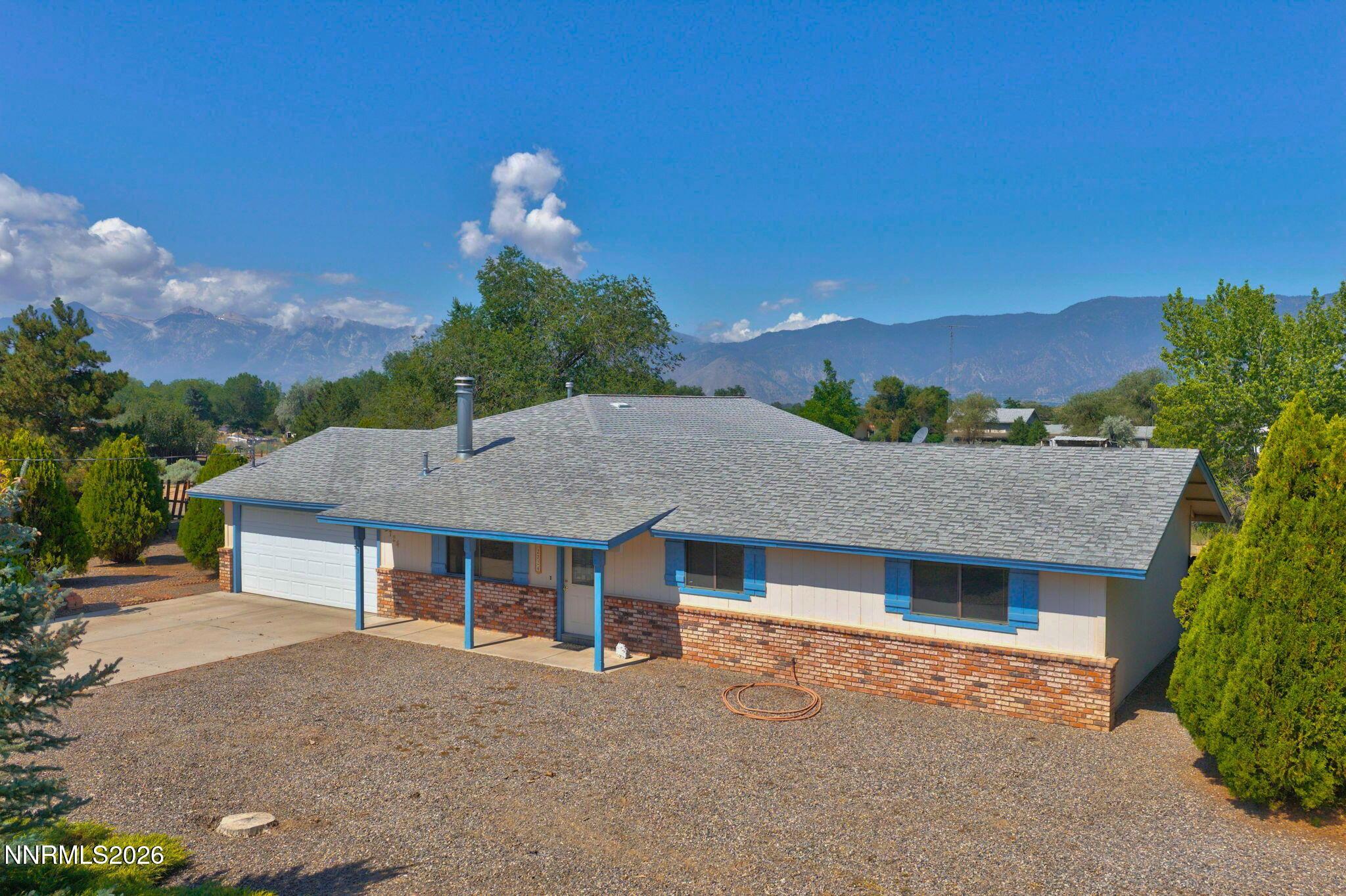 Image 2: 1-web-or-mls-2724 Stewart-1