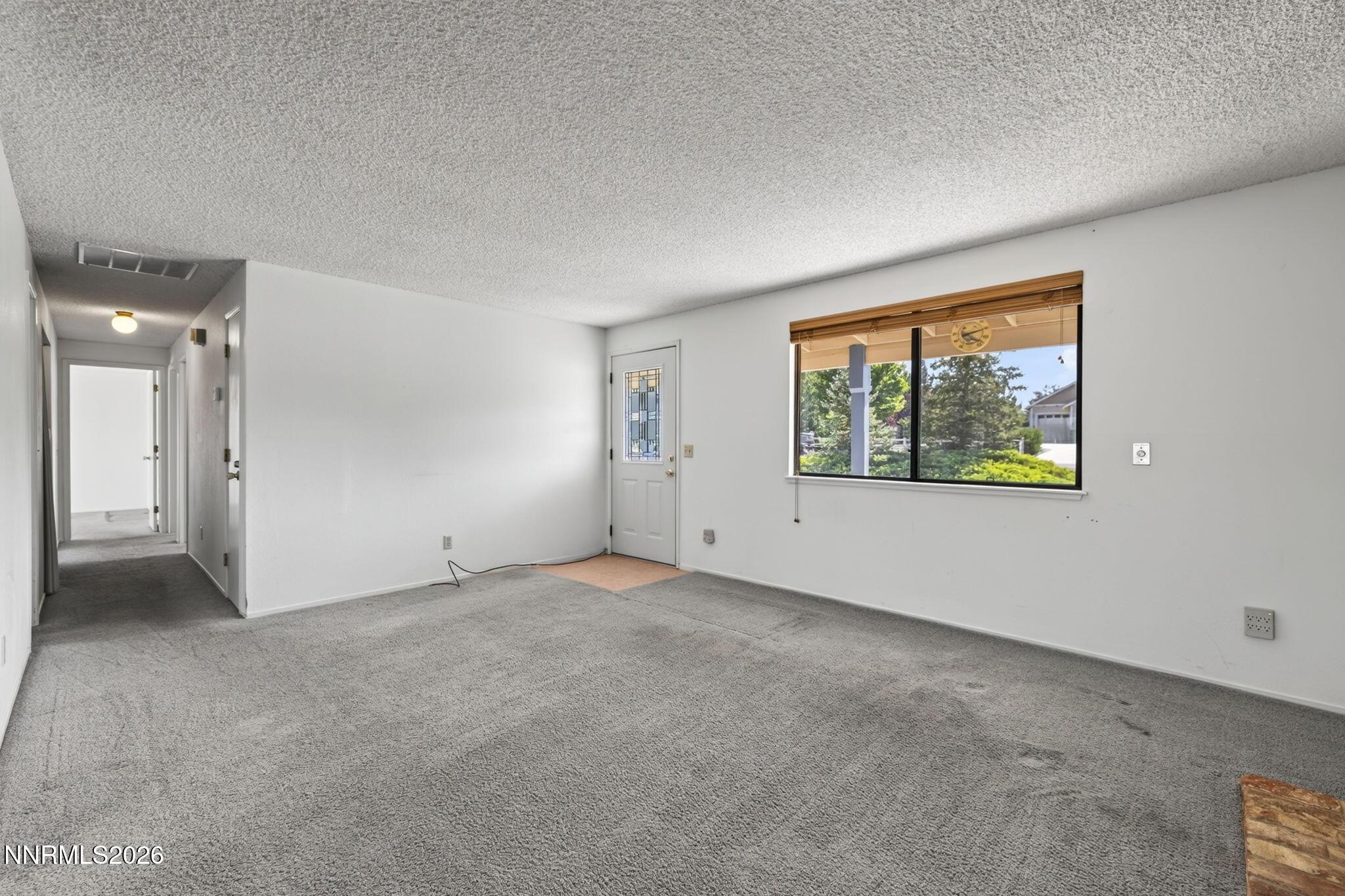 Image 4: 8-web-or-mls-2724 Stewart-8