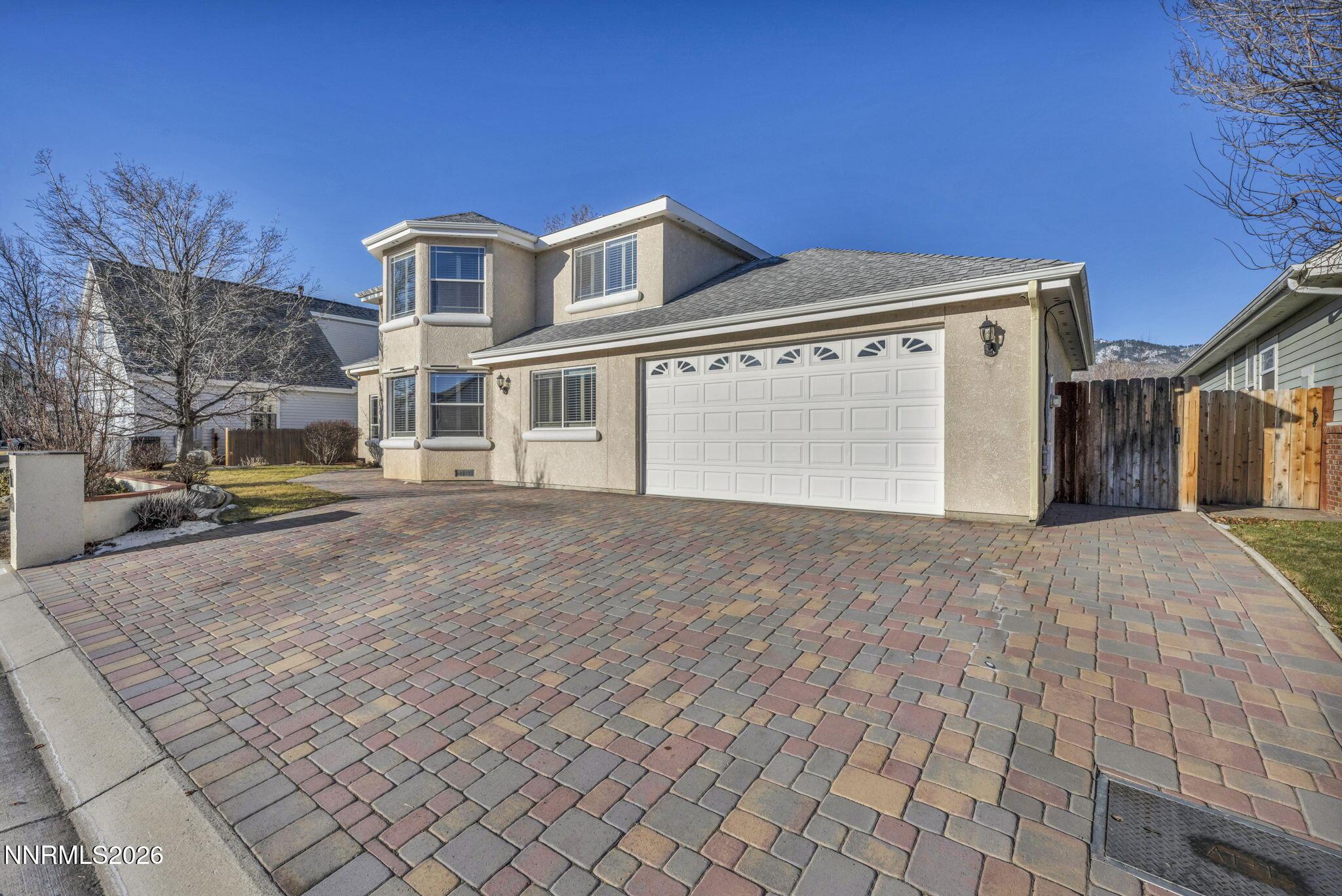 Image 2: 6-web-or-mls-2296-oak-ridge-dr