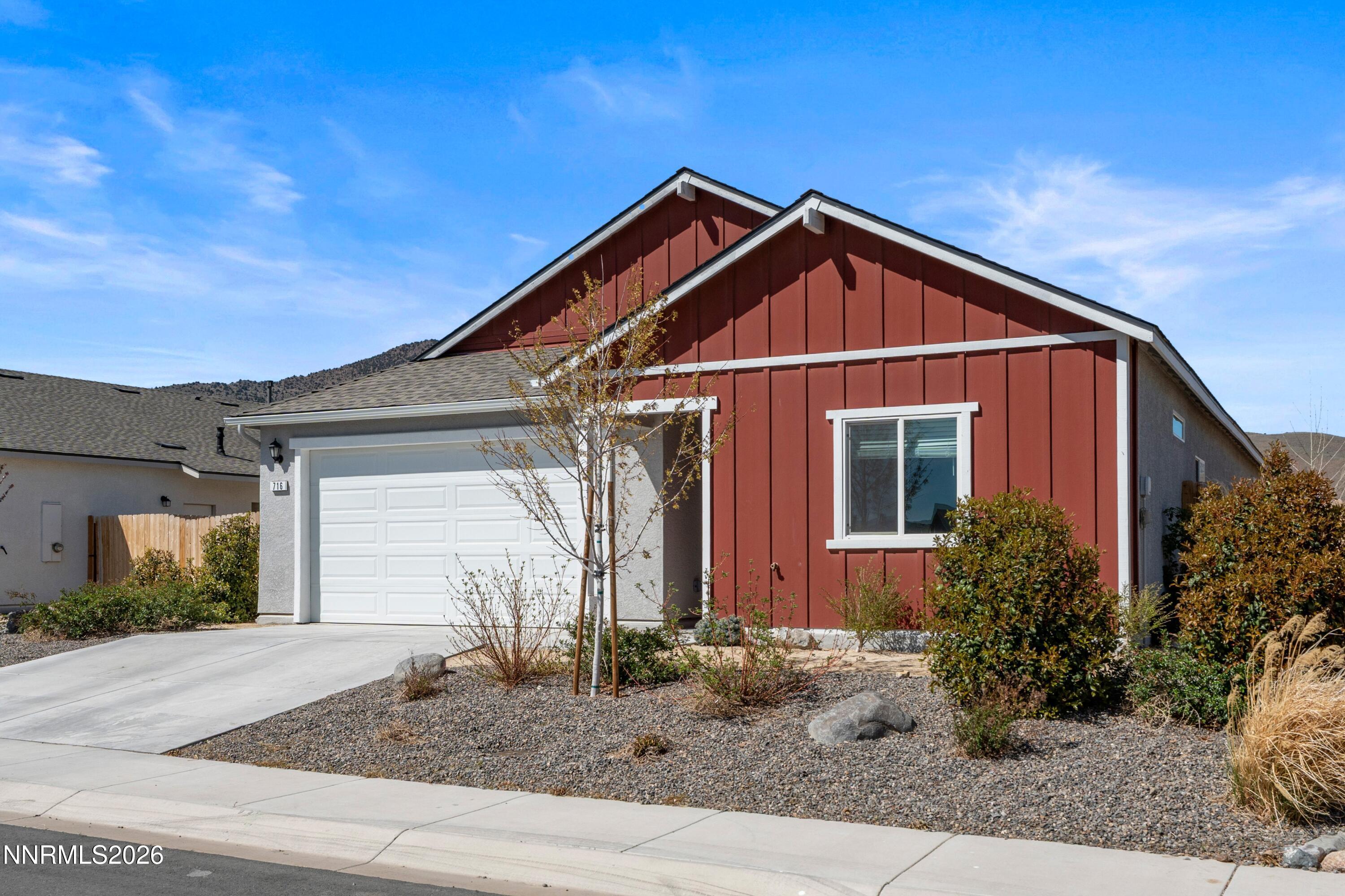 Image 1: 716 Butte Crk Rd-102