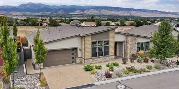Image 3: 52-web-or-mls-12067 Desert Crimson Ln-53