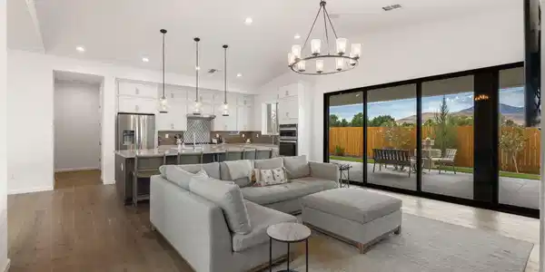 Image 4: 26-web-or-mls-12067 Desert Crimson Ln-25