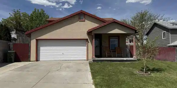 674 W National Avenue