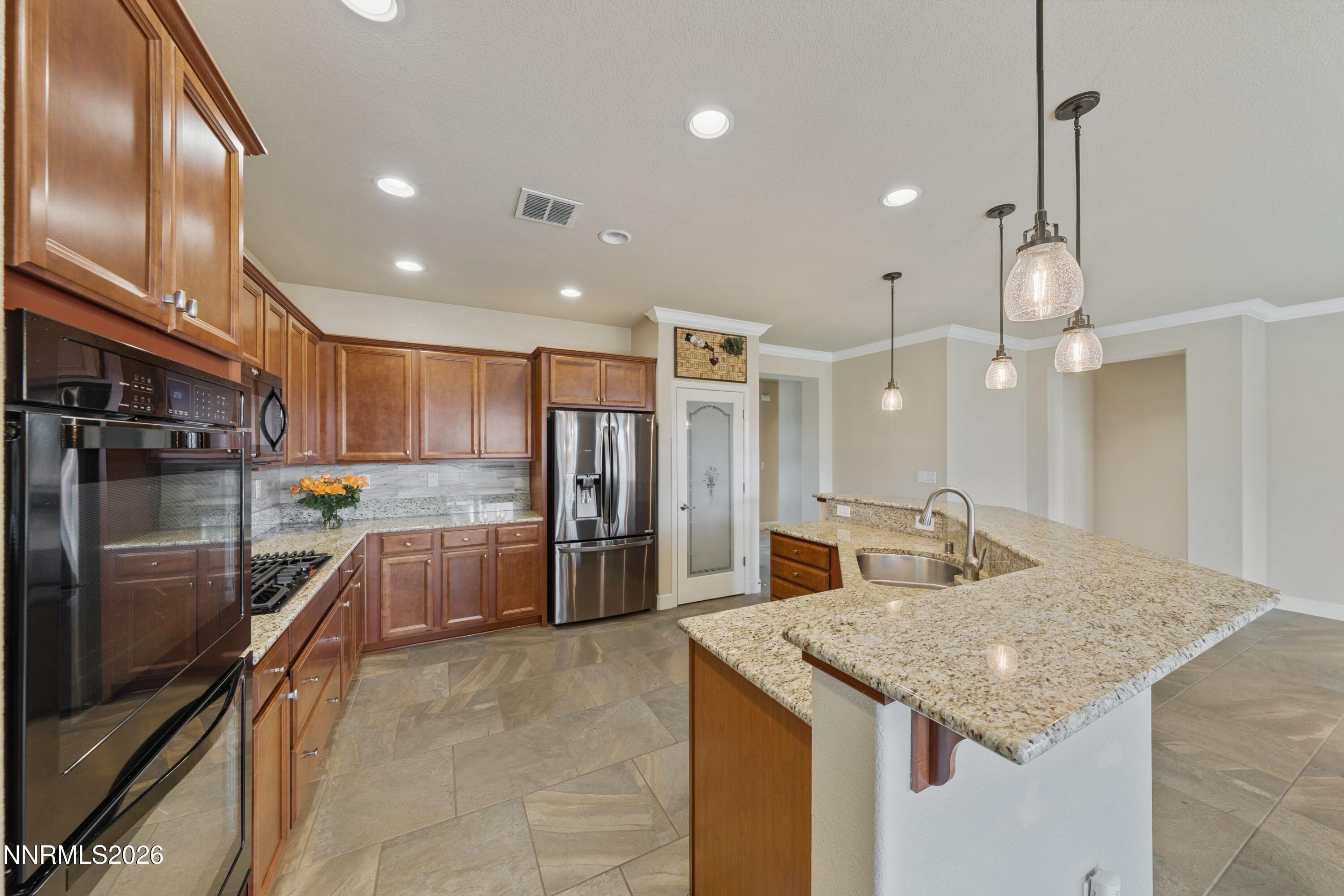 Image 4: 9182 Kenton Trail - Kitchen angle 1