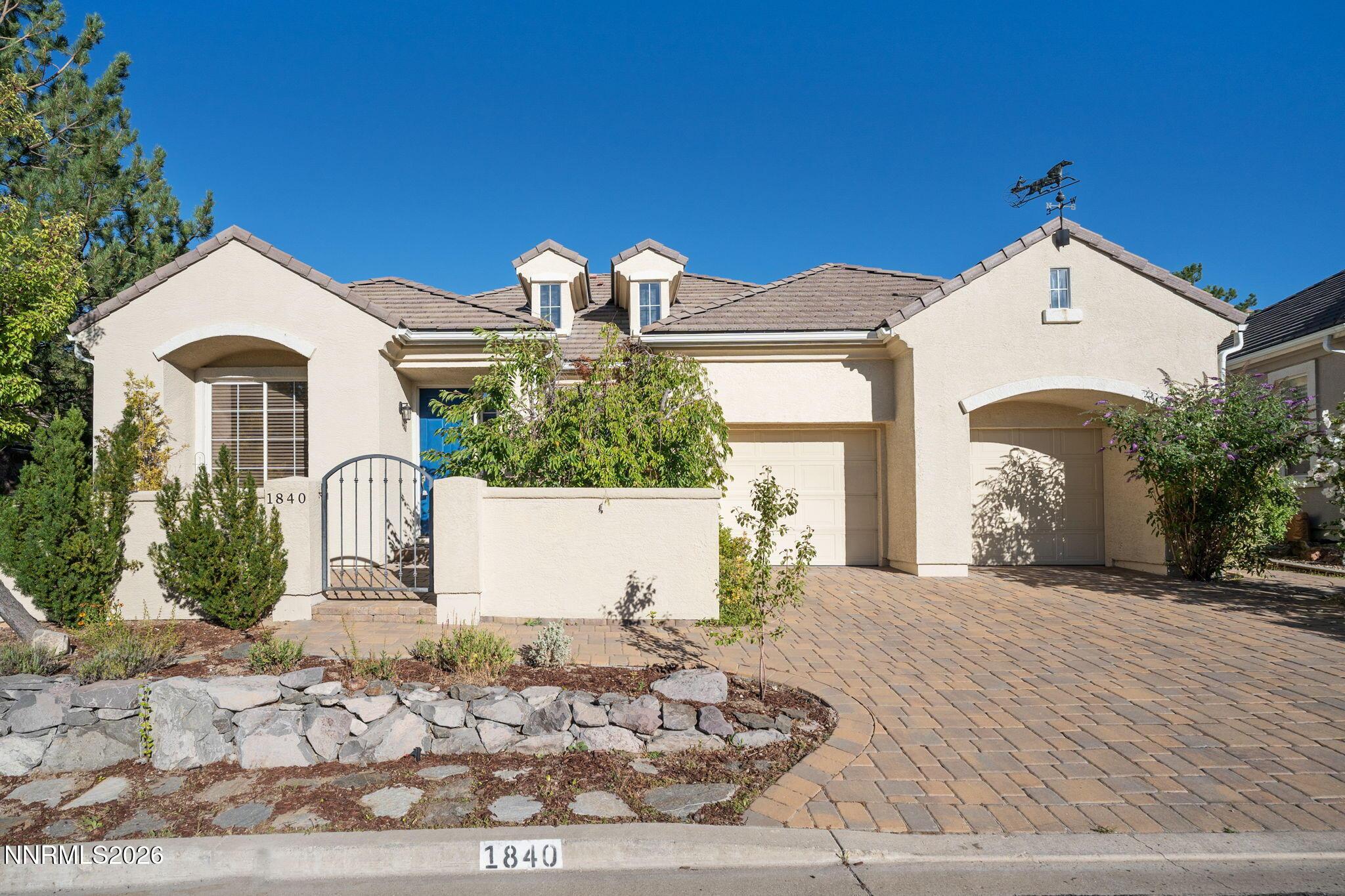 Image 1: 39-web-or-mls-1840 Hunter Creek