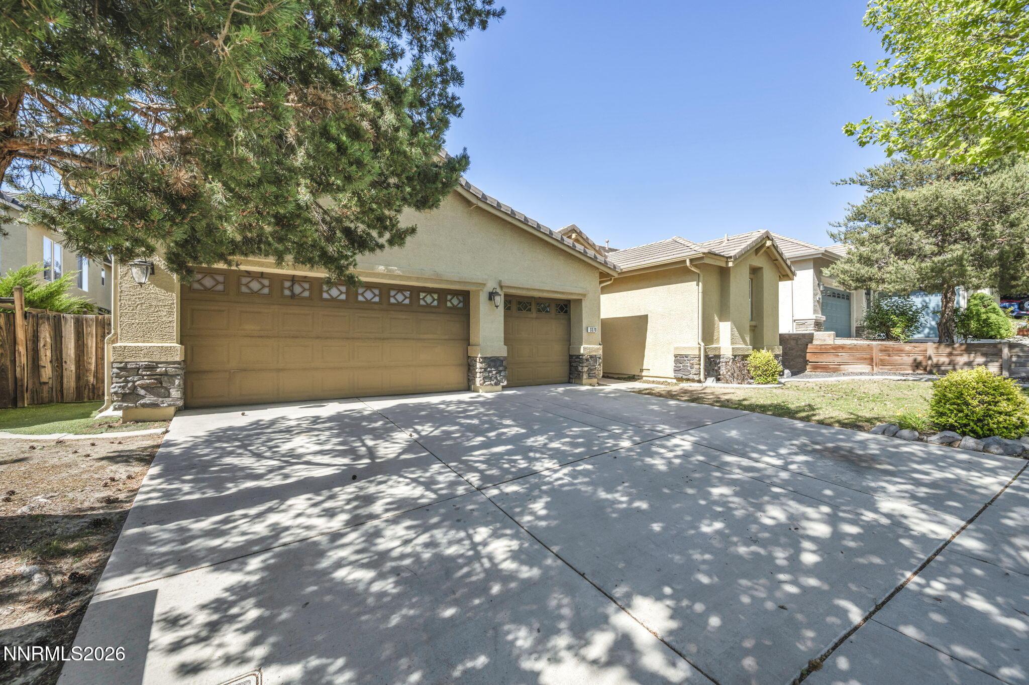 Image 4: 7-web-or-mls-3370-10-mile-dr
