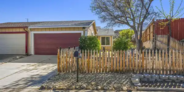 6850 Peppermint Drive