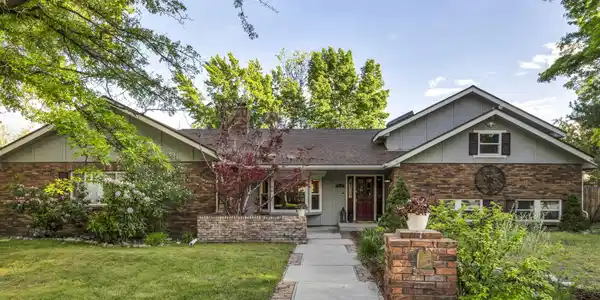 2011 Maison Way
