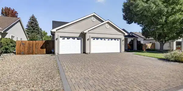 Image 2: 1-web-or-mls-1487 Longfellow-01