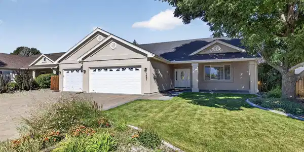 Image 3: 3-web-or-mls-1487 Longfellow-03