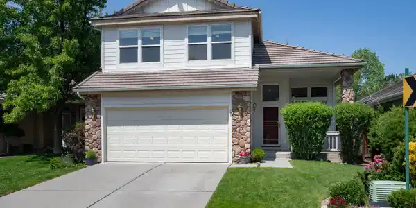 799 Caughlin Glen