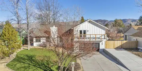 12490 Stillwater Way