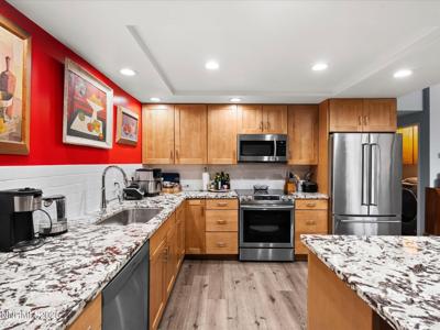 1200 Riverside Drive