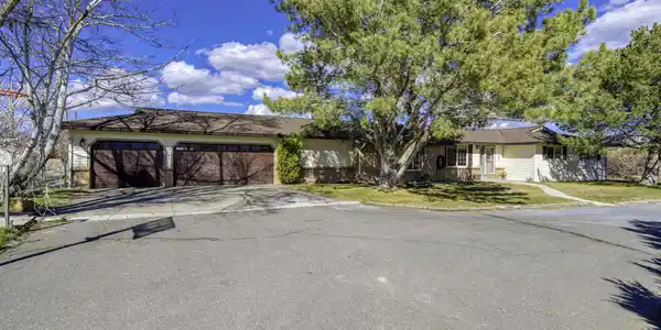 10585 Silver Knolls Boulevard
