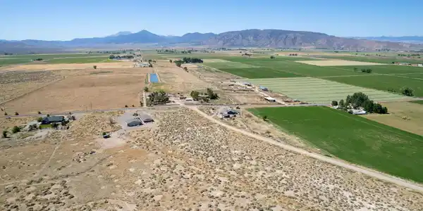 Image 2: Photo 2