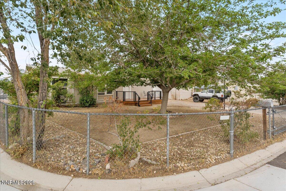 Image 3: 03-980 Villa Way Fernley NV 89408 (3 of