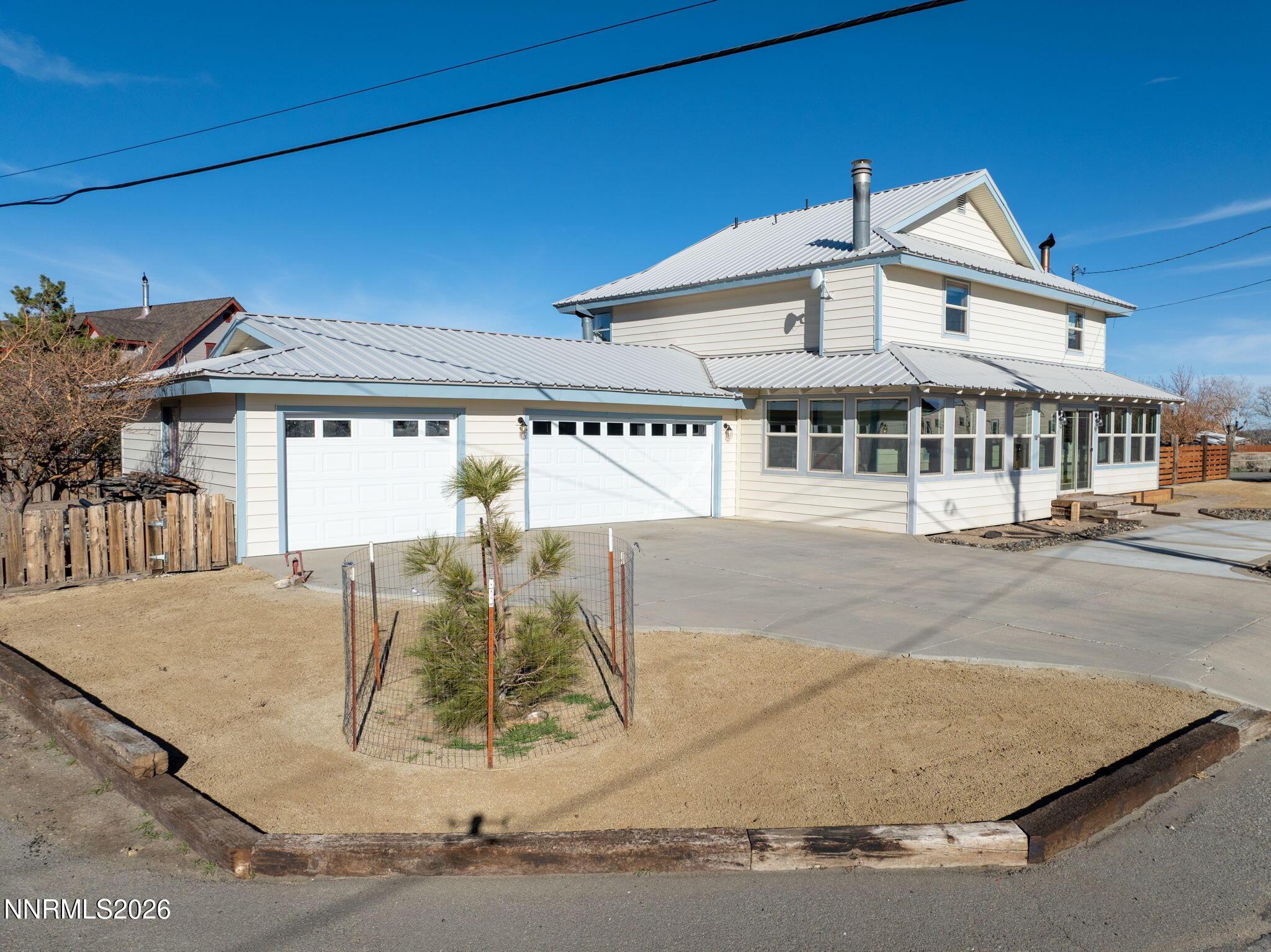 Image 4: 4-web-or-mls-DJI_0192-HDR