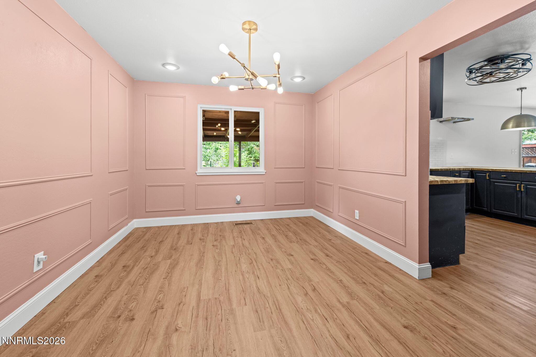 Image 4: 9-web-or-mls-8