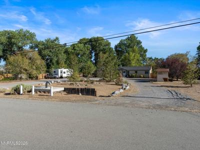 1075 Mesa Drive