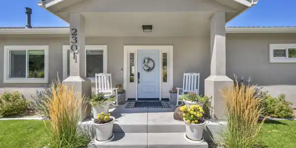 Image 3: 6-web-or-mls-2301-dawn-cir