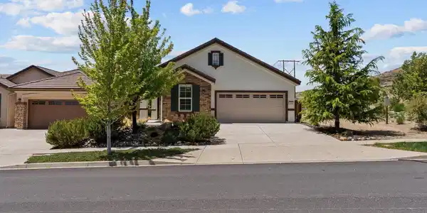 1425 W Del Webb Parkway
