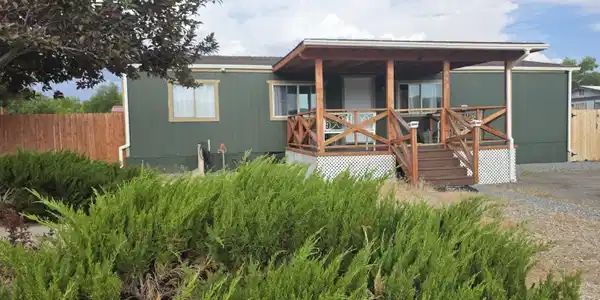 5492 Woods Drive
