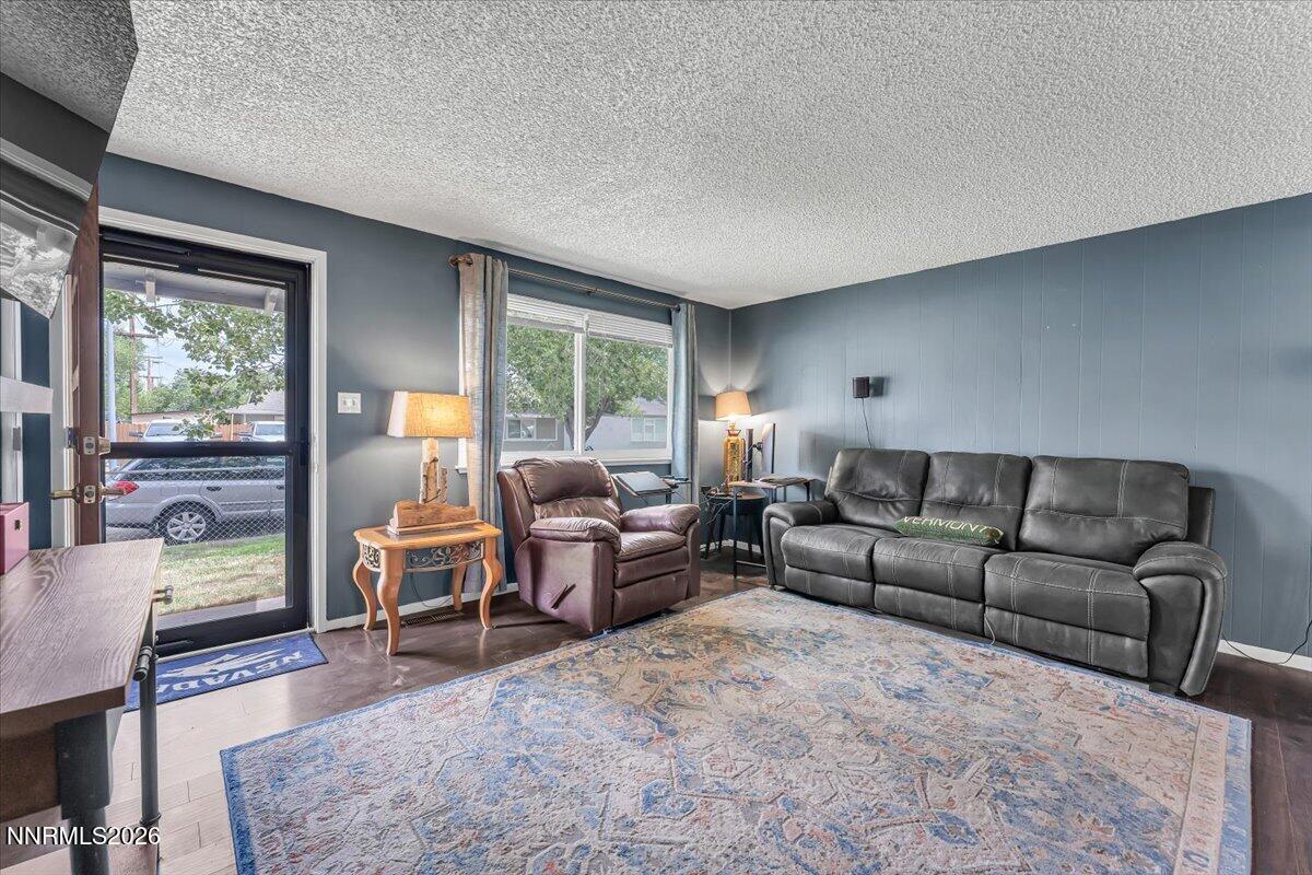 Image 2: 04-612 Cottonwood Dr Carson City NV 8970
